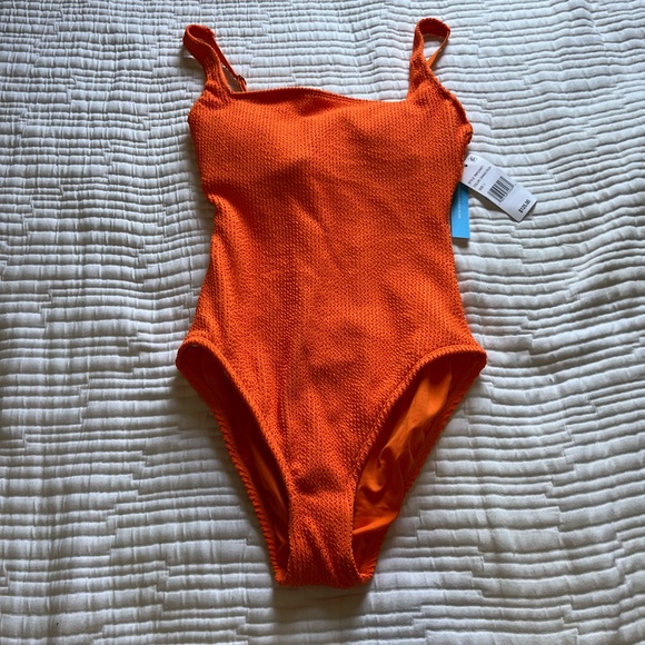 Bleu Rod Beattie Pucker Up Square Neck Floating Underwire Tank - Picture 4 of 5